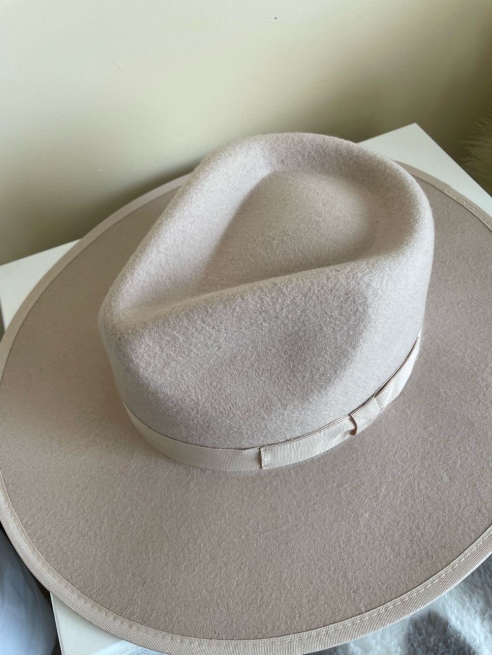 Women’s Wide Brim Hat
